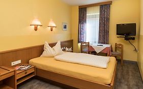 Lavilo Hotel Strassgang